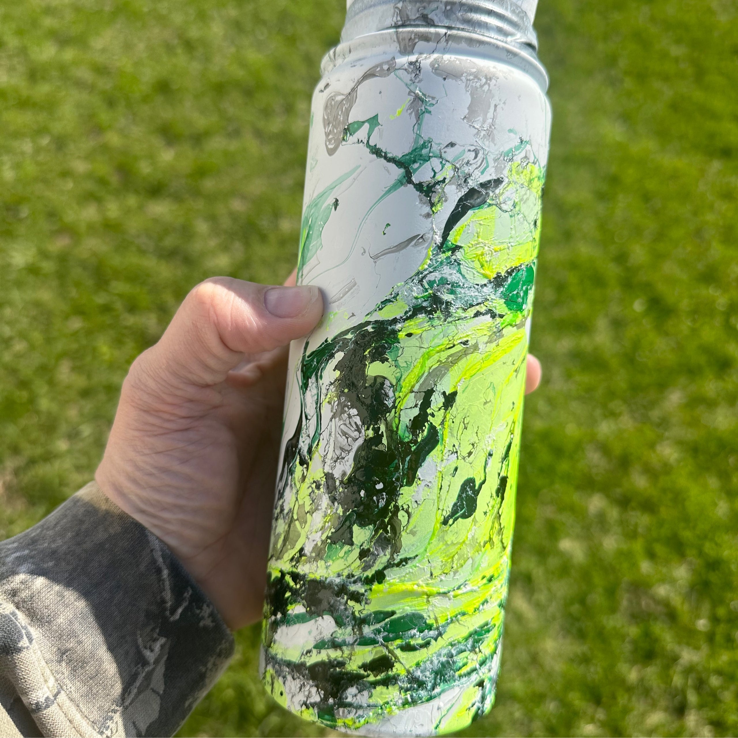 20 oz Green Hydro Dipped Tumbler - The Pop Central